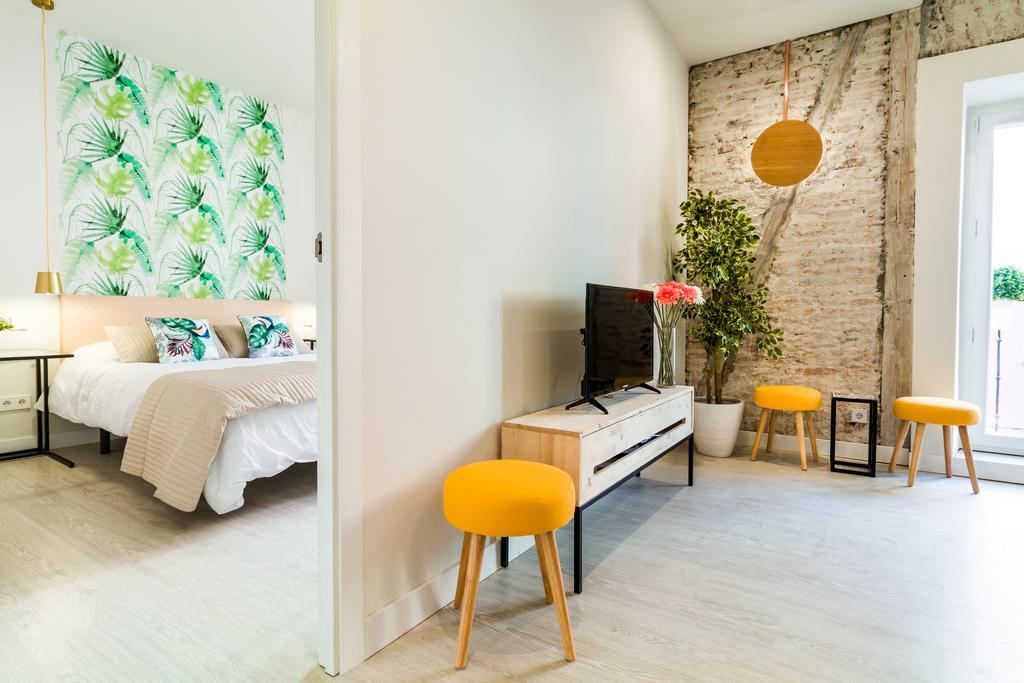Latina I Appartamento Madrid Esterno foto